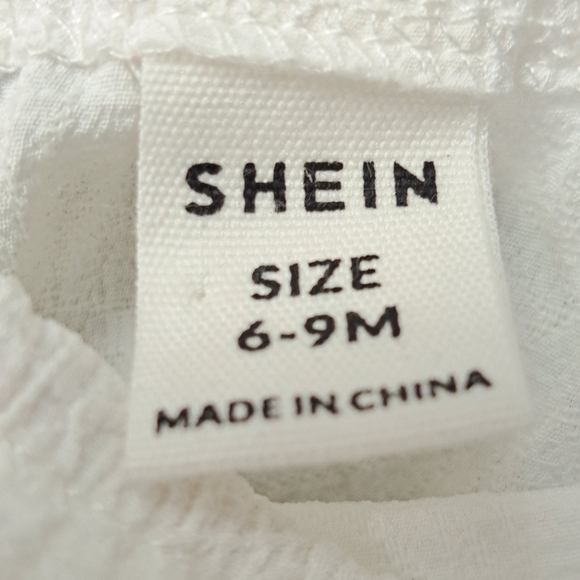 White Top With A big Bow Size 6-9mo. - Picture 4 of 7